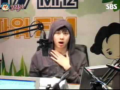 110302 Heechul dancing Magic Girl (Orange Caramel) [Youngsu]