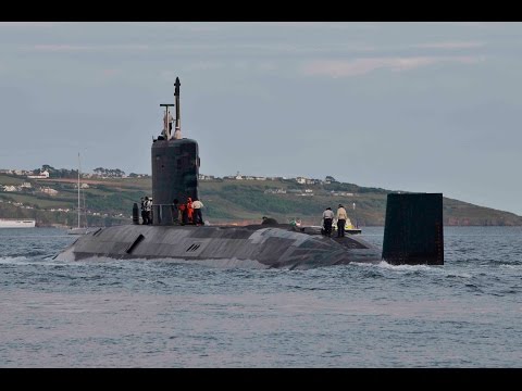 HMS TRENCHANT S91 LEAVES DEVONPORT NAVAL BASE AT MUTTON COVE - 27th April 2017