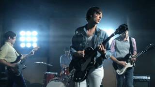 Debutaunts - Everything's Perfect (Official Video)