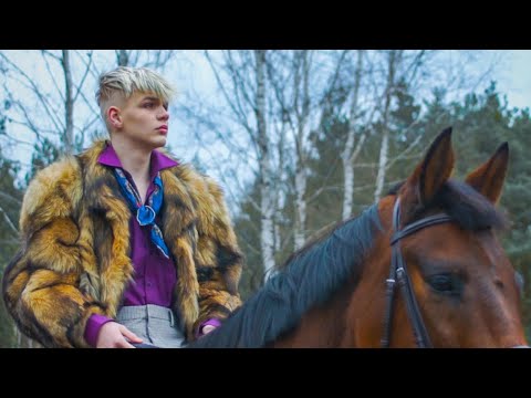 MŁODY CZUUX - TROJA (prod.Mike Johnson)