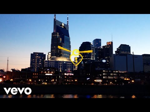 Hayley Williams - Love Me Different (Official Visualizer)