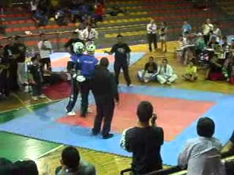 Final Grand Champion Ross Levine y su gran couch Johann Vermelho vs Jadi Tention