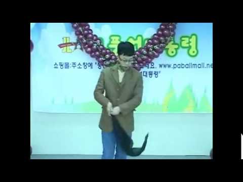 Saturn Magic -Three Color Changing Floating Flower by JL Magic - Trick