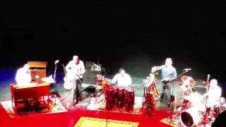 Steve Winwood - Beacon Theatre 4/21/17 - Pearly Queen Jam pt 2
