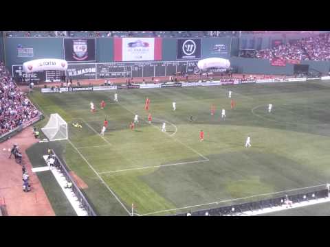 Michael Bradley's 63rd minute GOAL!