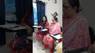 বৈঠকি সুরে মুখরিত আজকের আনন্দময় সংগীতের ক্লাস