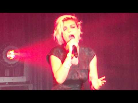 EMMA MARRONE- FORO ITALICO-DALLE VENE