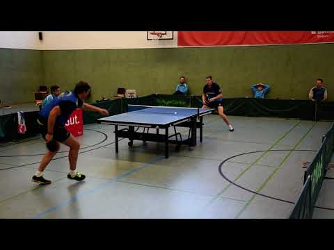 Kevin Eggers - Uwe Peters ( TTG Niederkassel ) am 05.09.2020: 11:7, 11:7, 8:11, 12:14 und 12:10