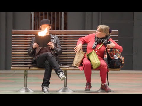 Burning Book PRANK🔥-Julien Magic