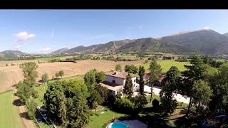 preview picture of video 'Villa Pascolo HD - Costacciaro - Umbria - Italia'