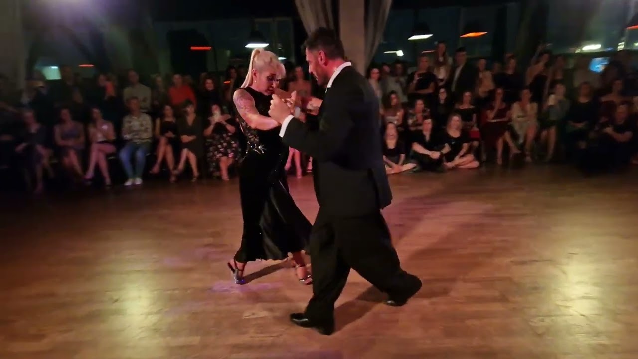 Alejandra Mantiñan & Alejandro Lazzaro Москва. 11.11 22.  4 милонга