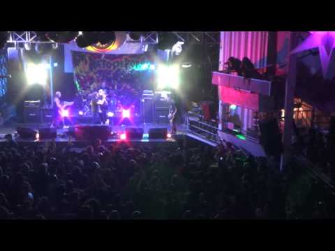 Ratos de Porão + Mark "Barney" Greenway (Napalm Death) 17/10/14 Santiago, Chile