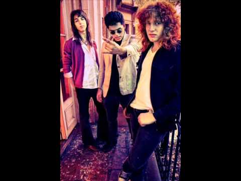 Iris Zanfona - Dias de Gloria (Demo 2010)