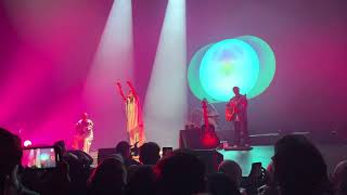 Download lagu Fourtwnty - ‘Mangu’ Live in Kuala Lumpur mp3 Download lagu Fourtwnty - ‘Mangu’ Live in Kuala Lumpur mp3