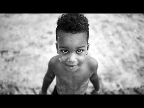 Bob Ezy Feat. Mr Chillax - Egumeni