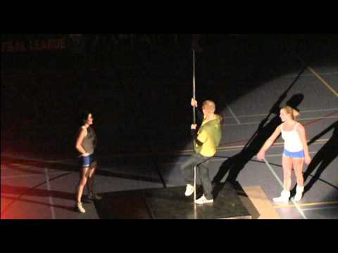 11-12-2010 TOP/wereldtickets.nl - Blauw Wit 1 = Pauzeact CvK