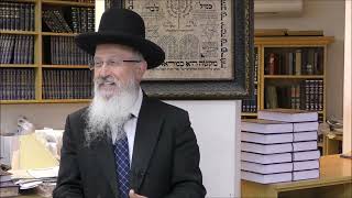 הרב הגאון אברהם יוסף שליט"א מפני מה קדמה פרשת "שמע" לפרשת "והיה אם שמוע"  פרשת עקב תשפ"ה (הרב אברהם יוסף) - התמונה מוצגת ישירות מתוך אתר האינטרנט יוטיוב. זכויות היוצרים בתמונה שייכות ליוצרה. קישור קרדיט למקור התוכן נמצא בתוך דף הסרטון