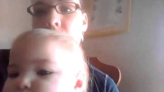 Dorothy-Rae talking to Dustin