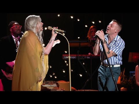 Macklemore & Kesha Perform 'Good Old Days'