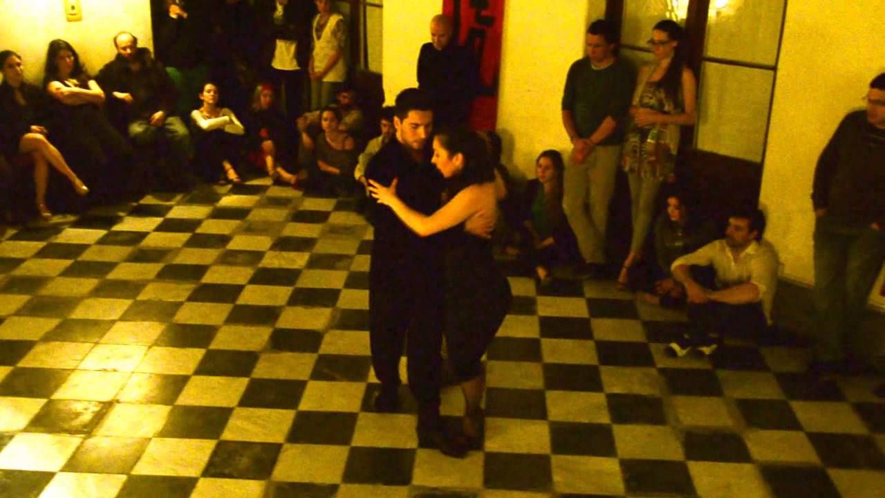 Inés Muzzopappa y Dante Sánchez en Milonga El Tigre y El Dragón 4 de 4