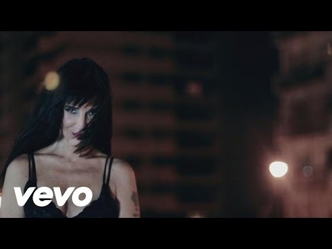 Fabiana Cantilo - Una Vez Más (Official Video)