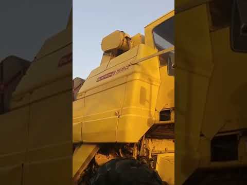 1550 New holland harvester For Sell/ 2021 contact number description ma ha