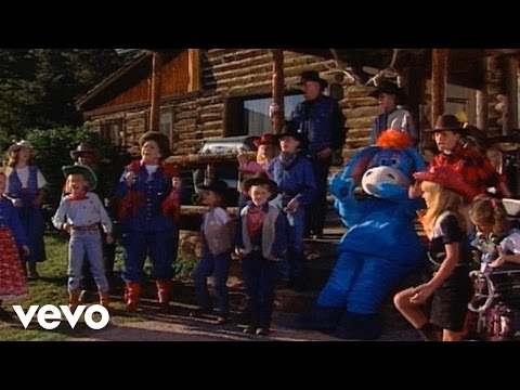 Homecoming Kids - Oh, The Wide, Wide West (Live) ft. Vestal Goodman, George Younce