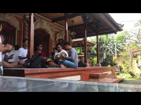 Baleganjur bebarongan - ngelawang