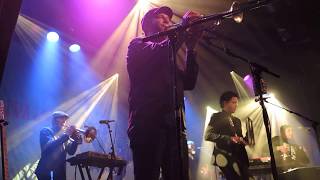 Orkesta Mendoza [1] Cumbia Volcadora (Eindhoven, De Effenaar, 29-10-2017)