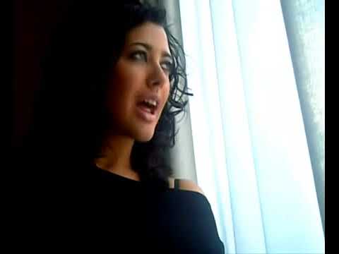 Lucía Pérez - Alguien me contó (Quelqu'un m'a dit) (Videoclip) · 2ª versión