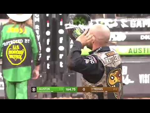 EDNEI CAMINHAS VS WAR DADDY - TEXAS RATTLERS - 85.25 PTS #rodeo #pbr