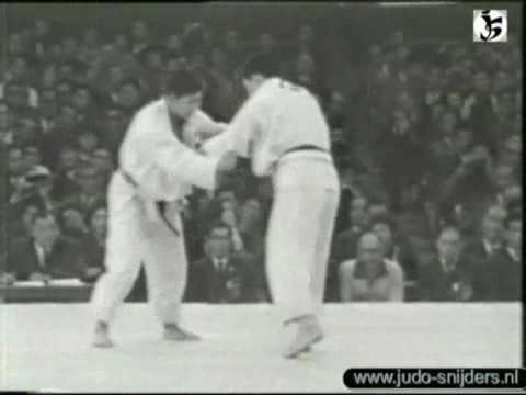 Judo Tokyo 1964  Kim KOR   Shiozawa BRA