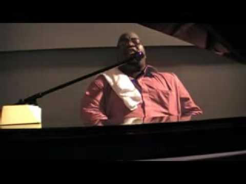 Doobie Powell flowing with his band @ musical