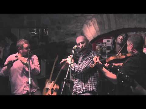 'The Brilliant Irish Flute' - LIVE MEDLEY from launch gig at Matt Molloys