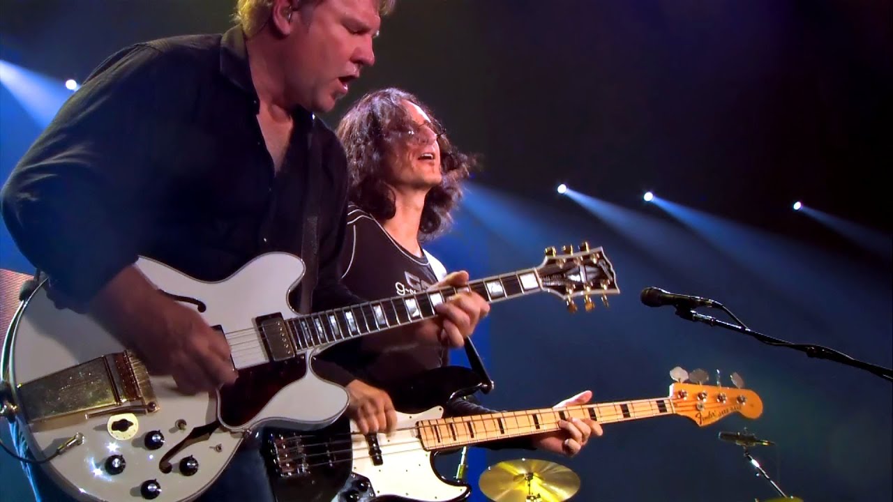 Rush ~ Working Man ~ R30 Tour ~ [HD 1080p] ~ September 24, 2004 at the Festhalle Frankfurt, Germany - YouTube