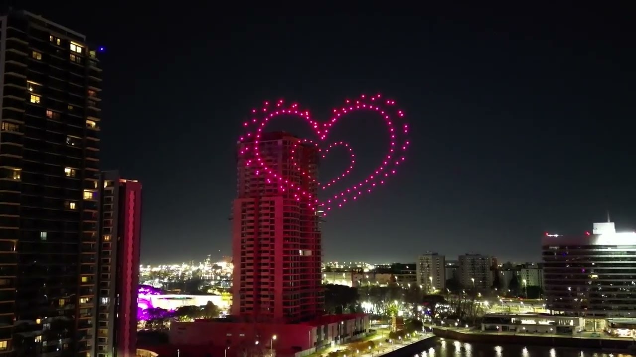 Show de drones — BODAS DE RUBÍ PUERTO MADERO