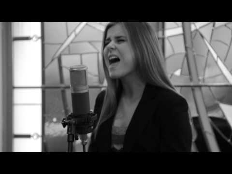 María Ólafsdóttir - Lítil Skref (Acoustic Live Session)