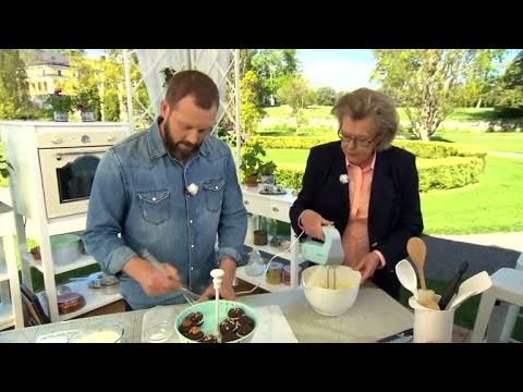 Johans och Birgittas bakskola: Så lyckas du med dina whoopies - Hela Sverige Bakar (TV4)