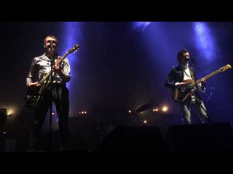 The Last Shadow Puppets - The Element Of Surprise live @ Olympia (Dublin 25 may 2016)