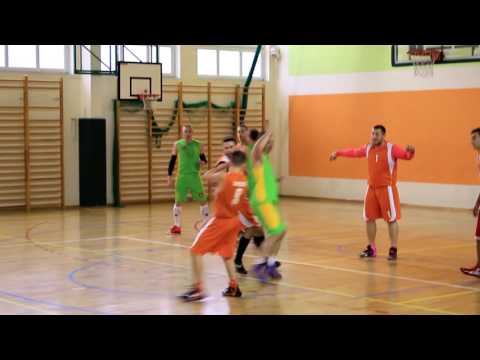 LNBA 16/17: Menczester Junajted - Dżdżownice