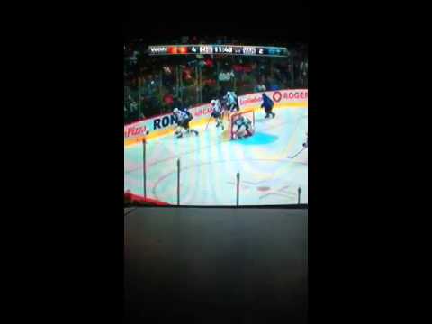 Chicago Blackhawks vs Vancouver Canucks 1/29/2014 part 14