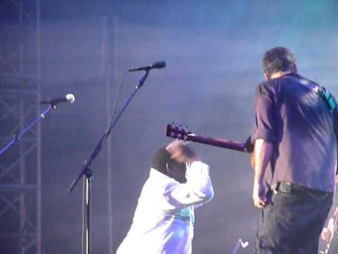 dave mathews and Vusi Mahlasela