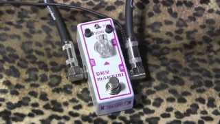 Video thumbnail for Tone City Audio DRY MARTINI Overdrive pedal demo by gearmanndude