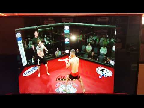 Andrew Davis vs Cameron Chambers