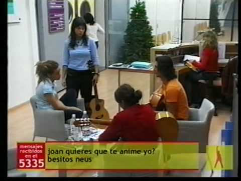 OT 2 Carrasco canta "Quiéreme" entre clases