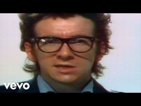 Elvis Costello & The Attractions - (I Don't Want To Go To) Chelsea