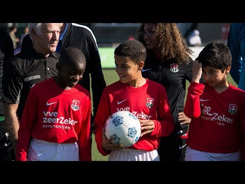 JAN BOSKAMP KRITISCH OVER ED DE GOEY | Bollenboffen Bokaal