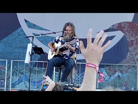 Levitate 2022, Mike Love, song 2