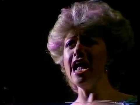 Memory - Elaine Paige (from Cats )  1982 - "high quality"