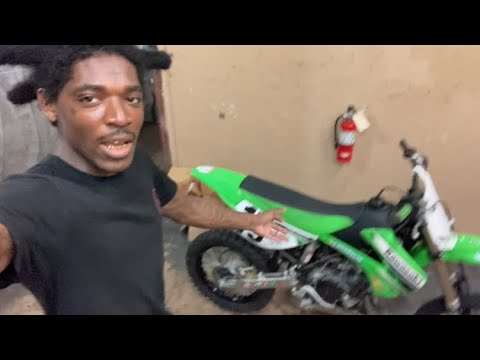 Putting A New Wiseco Top End On The 2012 Kx100 “TheVeeTouch”